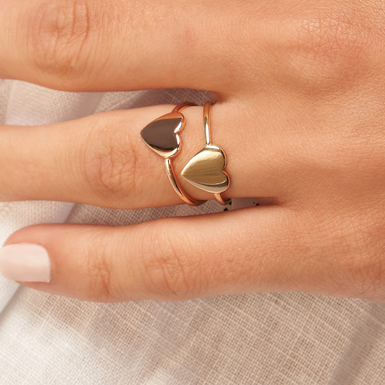 Stylish Engravable Heart Wire Ring - 14k Gold