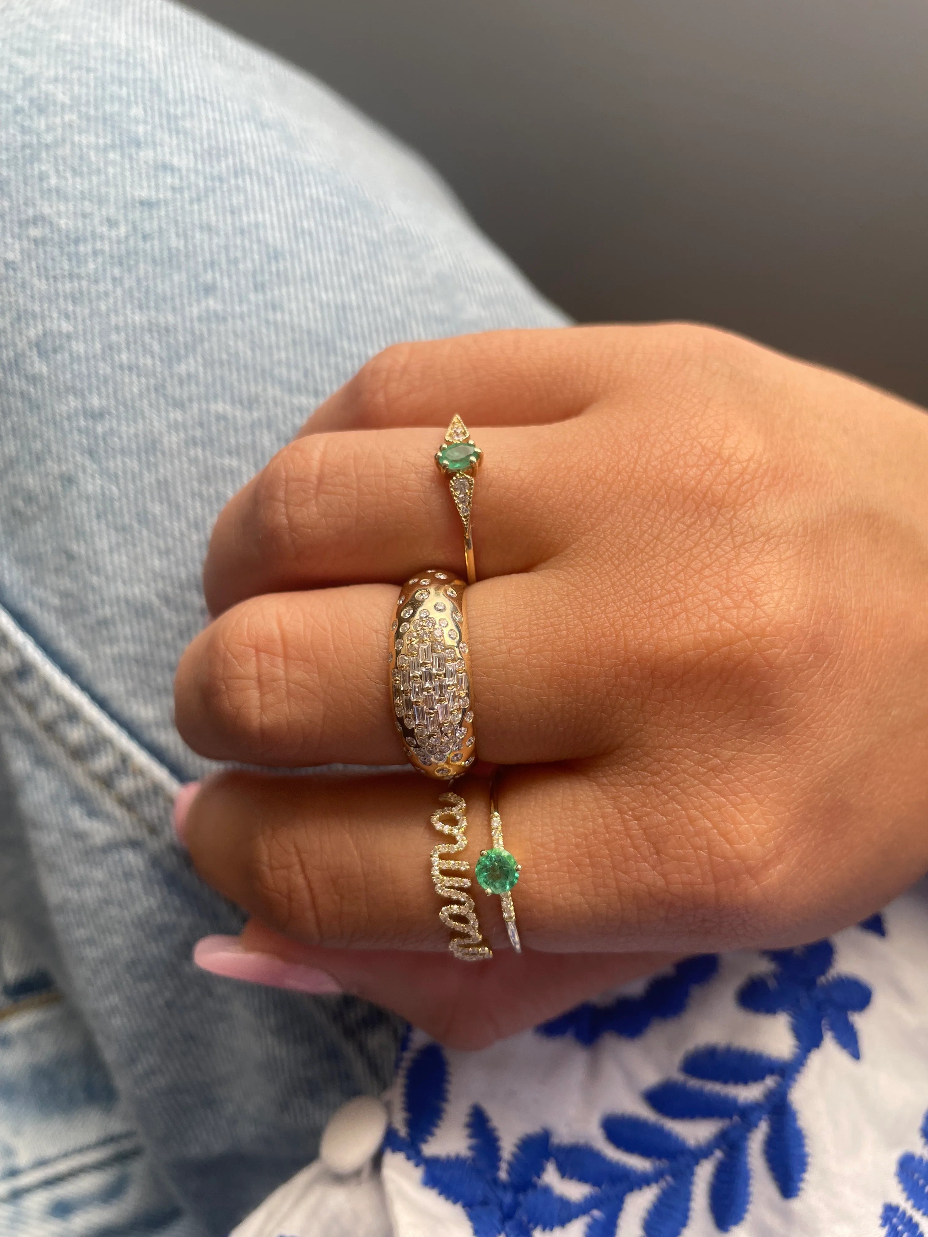 Mama Cursive 13ct Diamond Ring in Yellow Gold